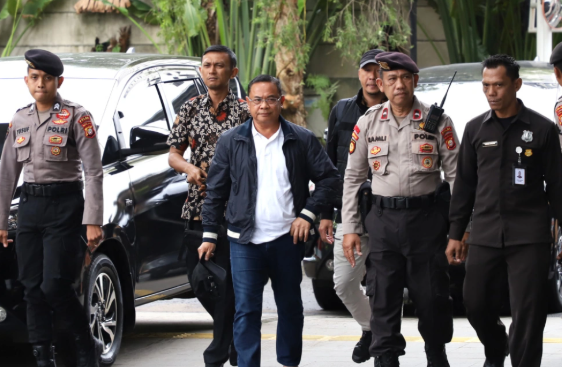 KPK Menyita Uang Miliaran Rupiah Saat OTT Bupati Sudewo