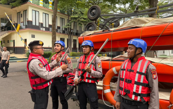 Polres Jaksel Telah Sediakan Perahu Untuk Banjir